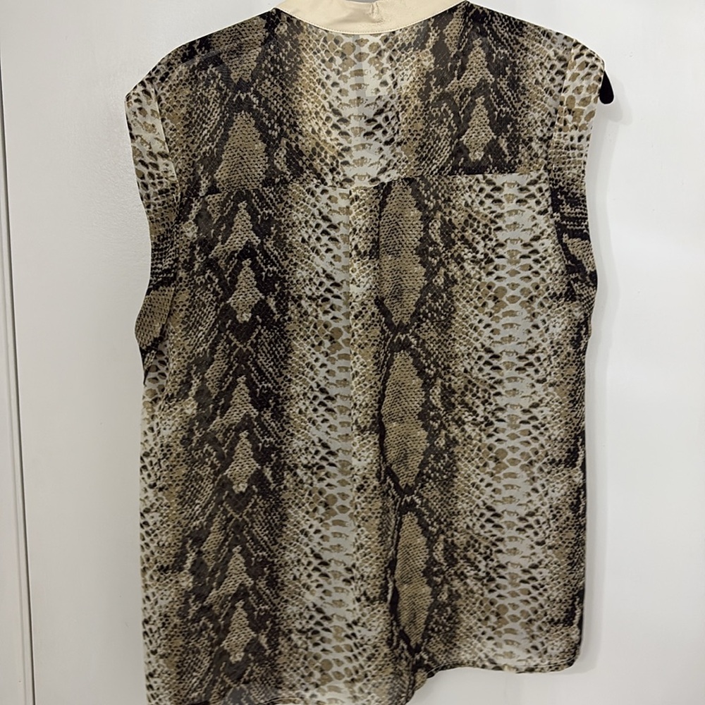 Snake Print Muscle Tank - Picture 4 of 5